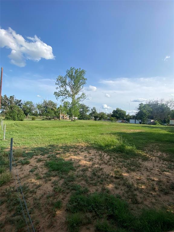 1701 Dallas Street Property Photo 2