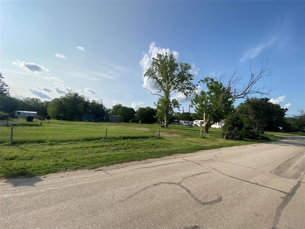 1701 Dallas Street Property Photo 4