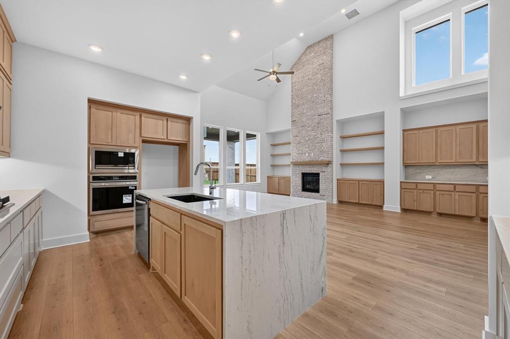 4415 Azalea Trail Property Photo 4