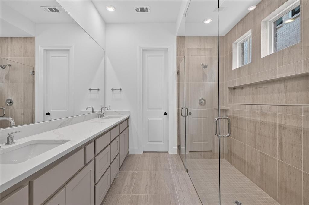 4415 Azalea Trail Property Photo 15