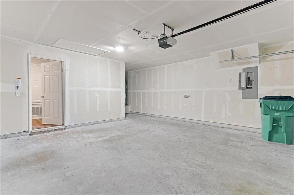 1117 Ainsley Lane Property Photo 11