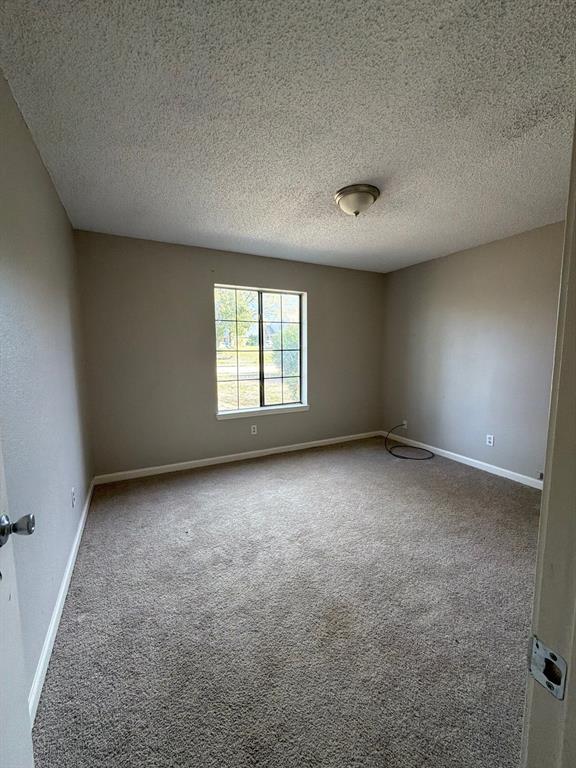 8105 Courageous Drive Property Photo 7
