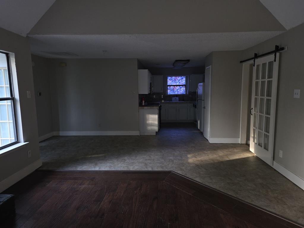 8105 Courageous Drive Property Photo 11