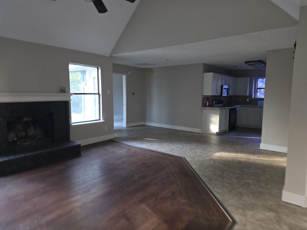 8105 Courageous Drive Property Photo 21