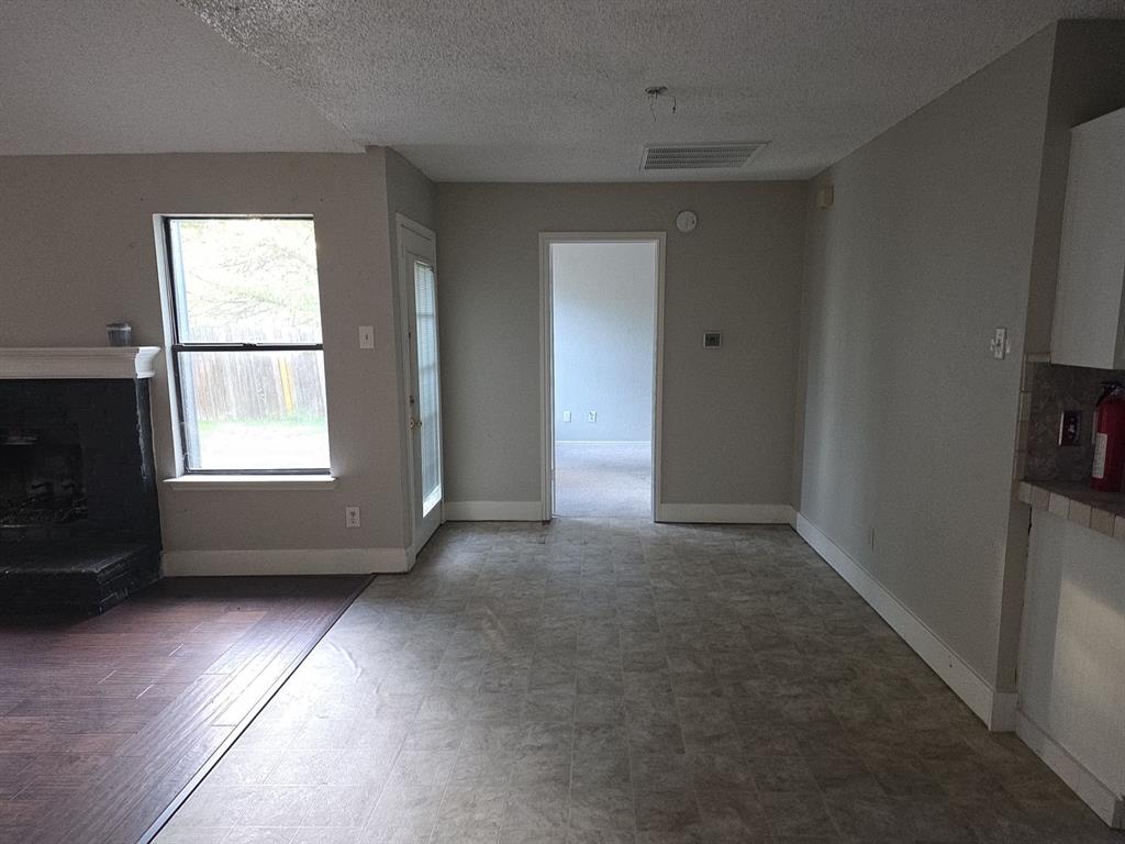 8105 Courageous Drive Property Photo 25