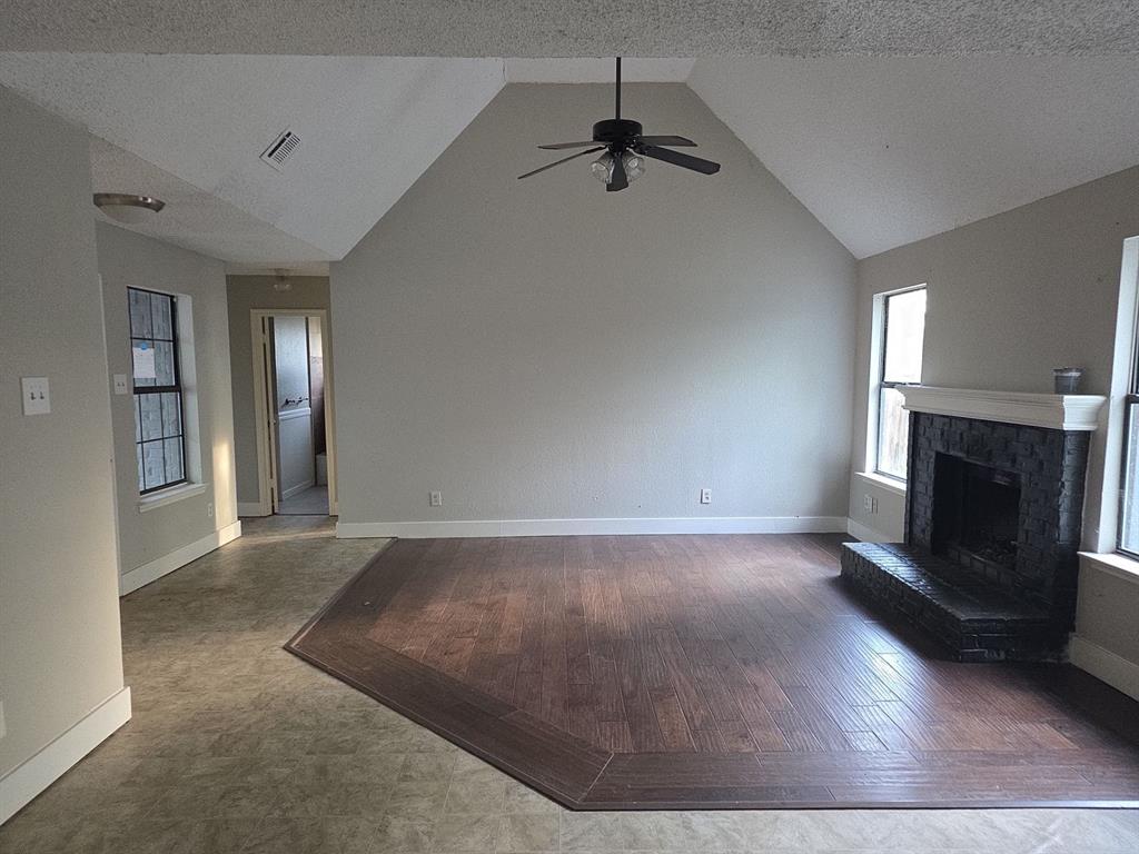 8105 Courageous Drive Property Photo 27