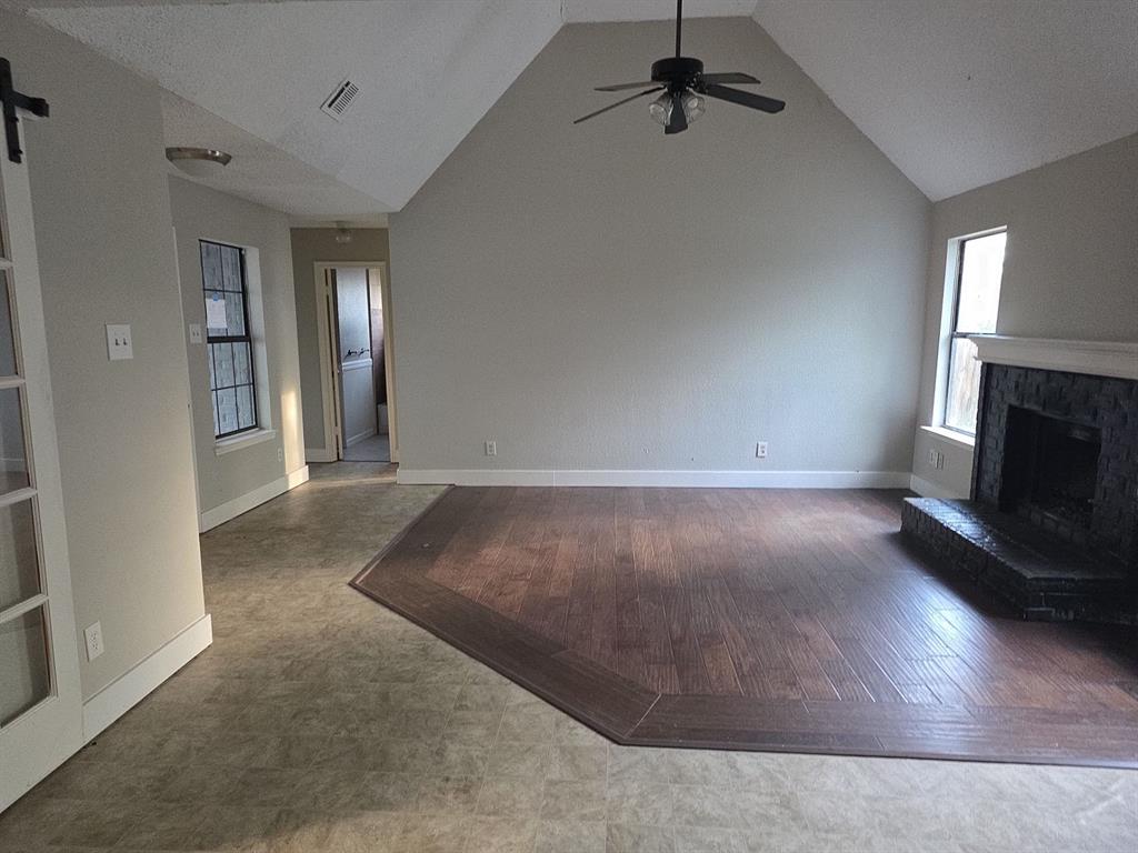 8105 Courageous Drive Property Photo 28