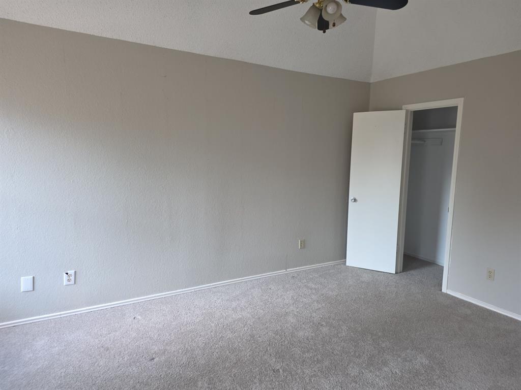 8105 Courageous Drive Property Photo 32