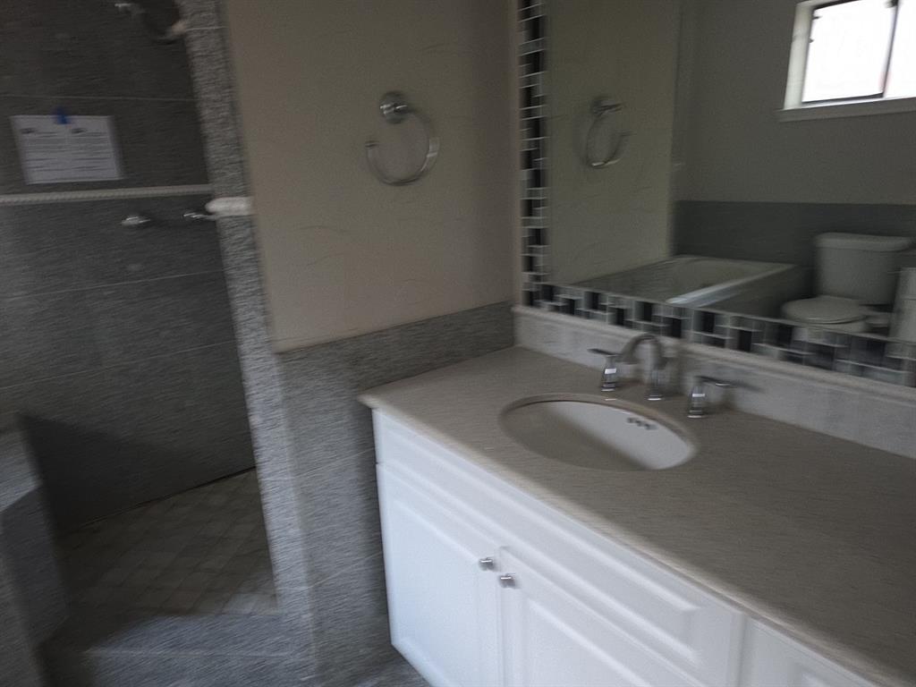 8105 Courageous Drive Property Photo 35