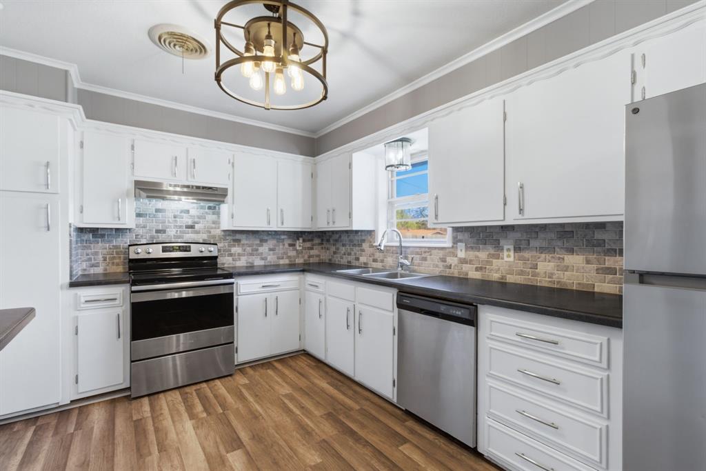1408 Primrose Lane Property Photo 12