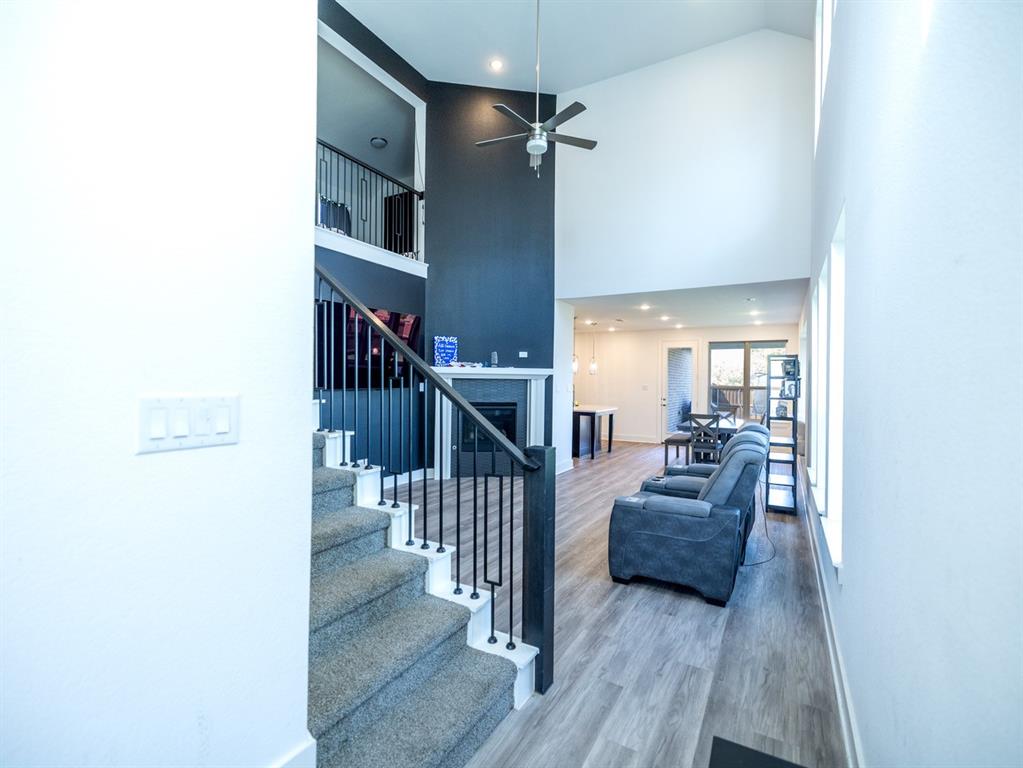 909 Carnation Drive Property Photo 10