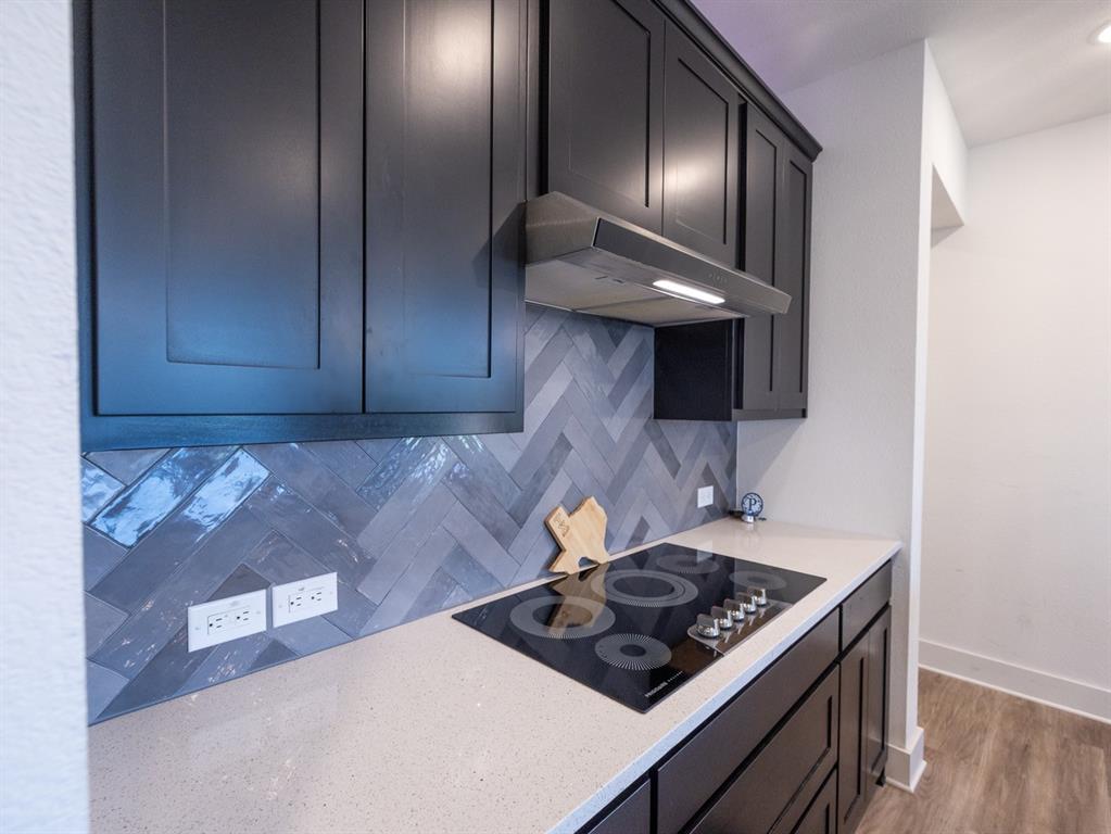 909 Carnation Drive Property Photo 14