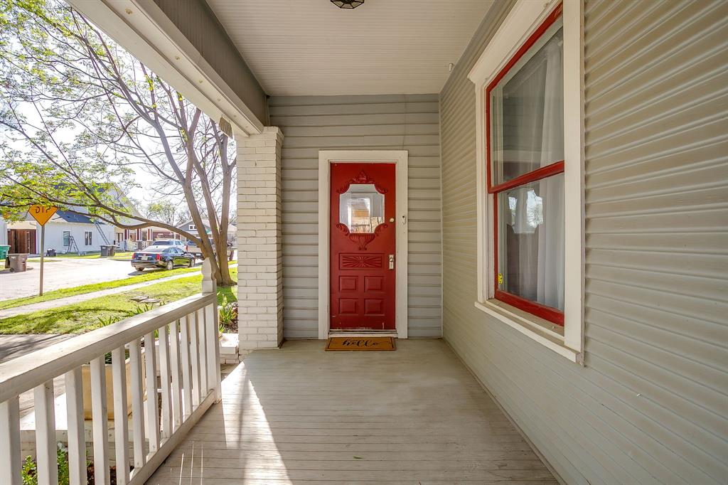 1014 W Arlington Avenue Property Photo 4
