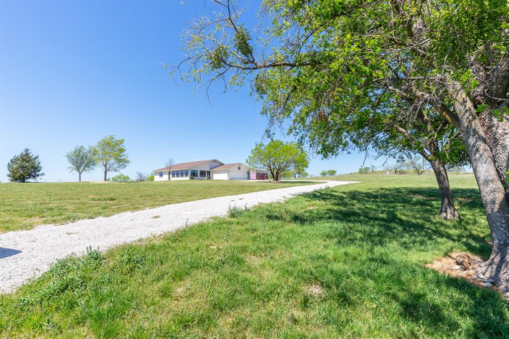 642 Fm 3200 Property Photo 2