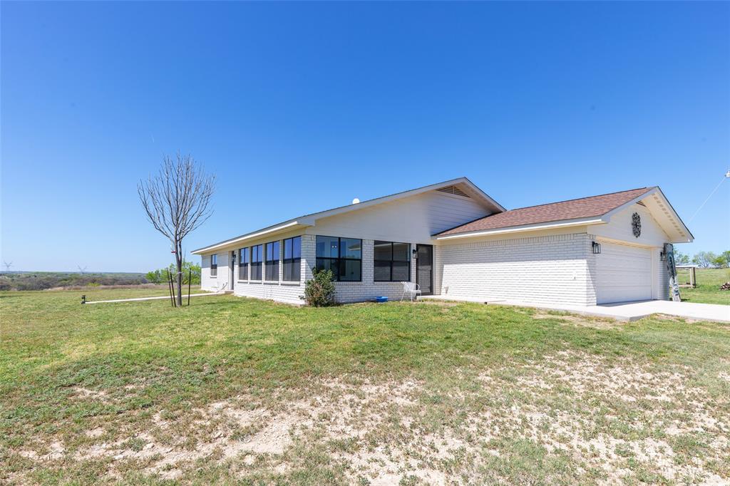 642 Fm 3200 Property Photo 3