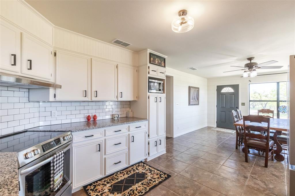 642 Fm 3200 Property Photo 8