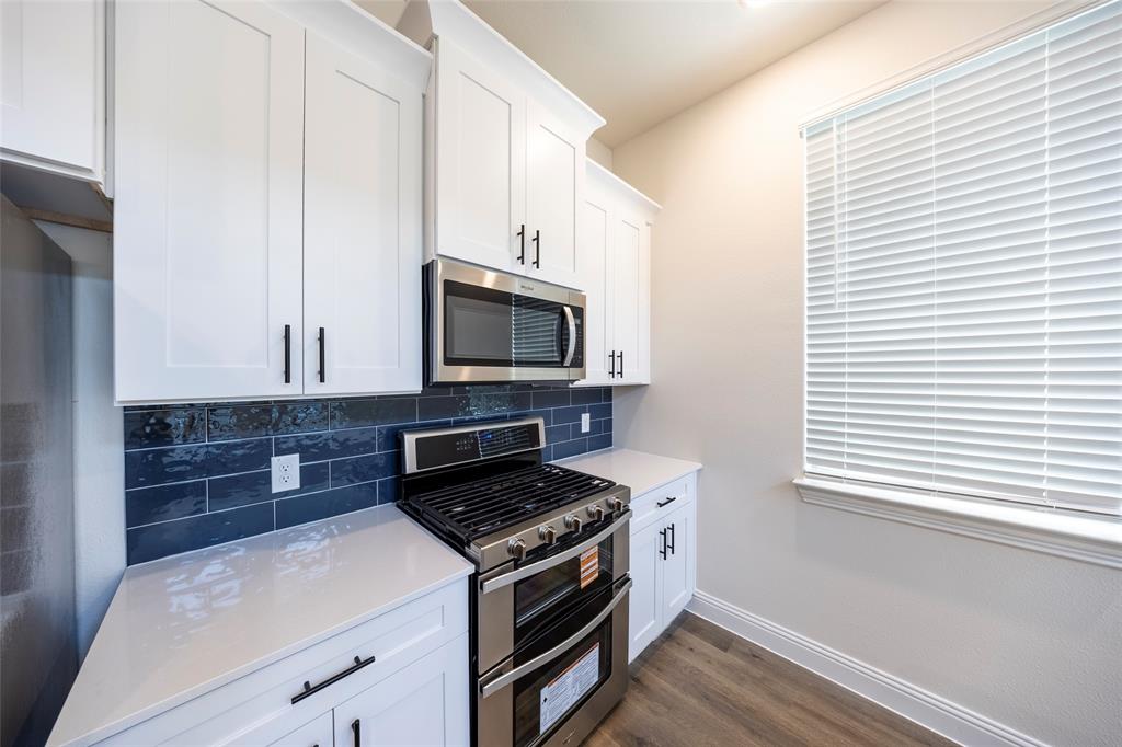 1530 Lake District Drive Property Photo 9