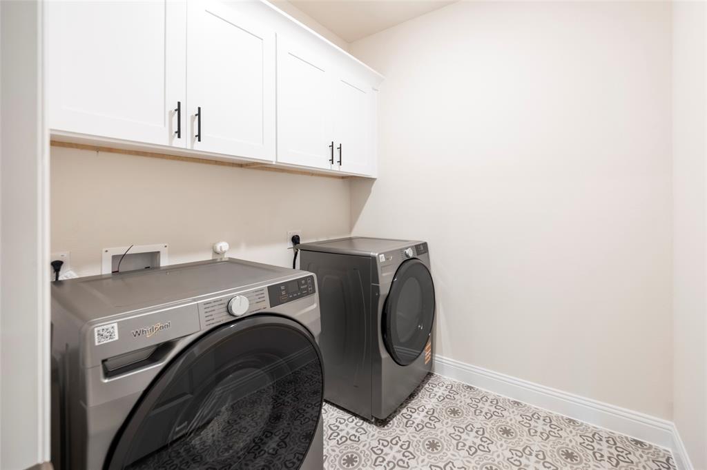 1530 Lake District Drive Property Photo 18