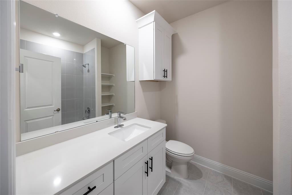 1530 Lake District Drive Property Photo 22