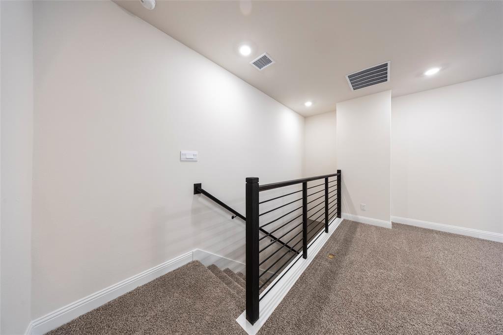1530 Lake District Drive Property Photo 30