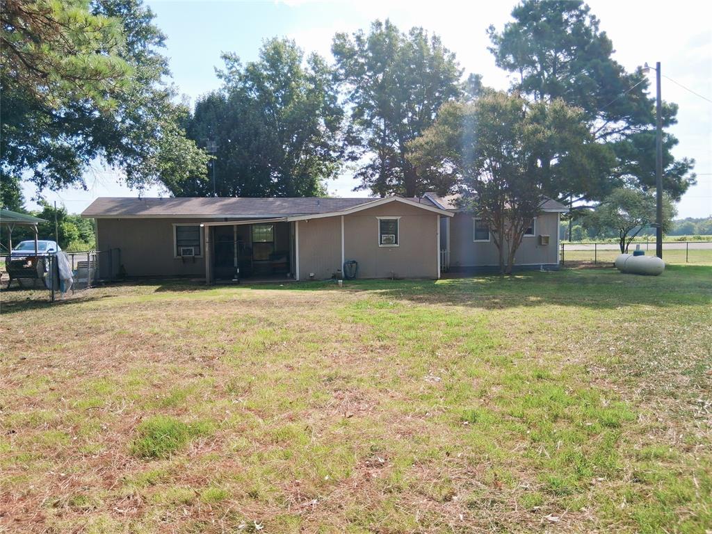 8140 Fm 513 Property Photo 2
