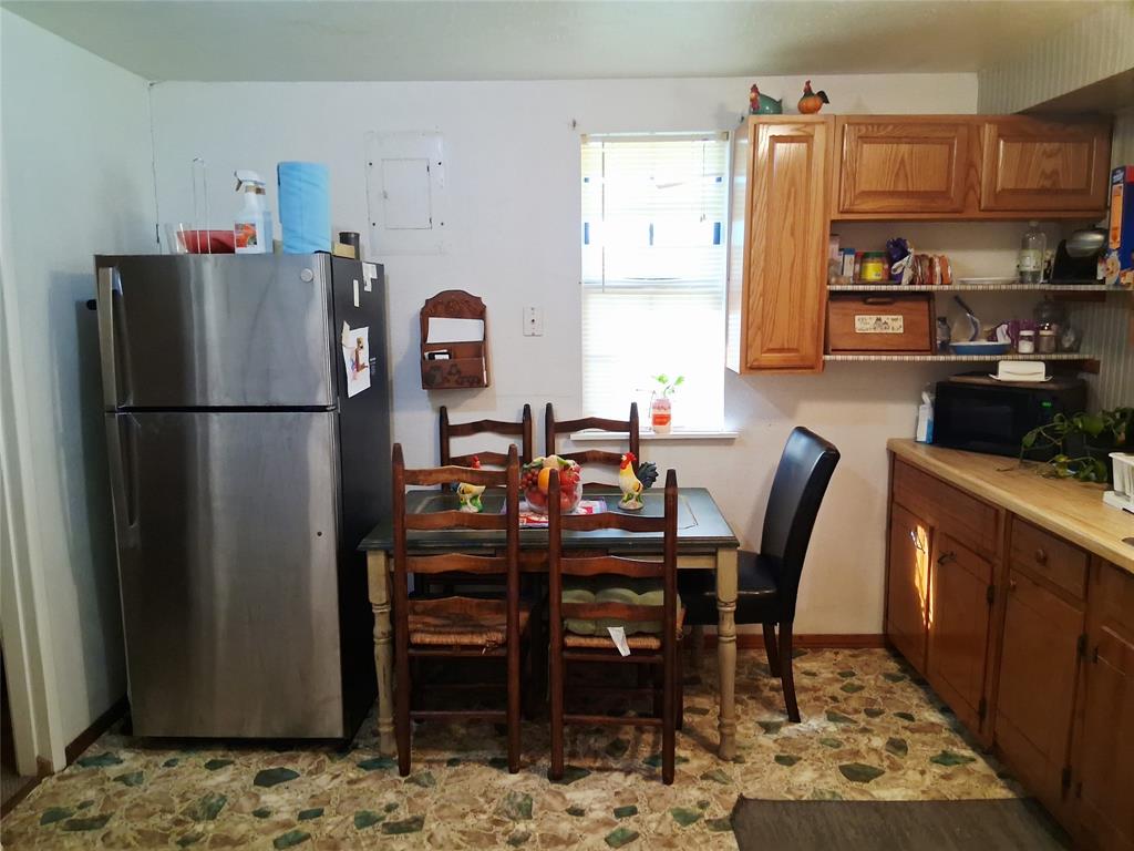 8140 Fm 513 Property Photo 8
