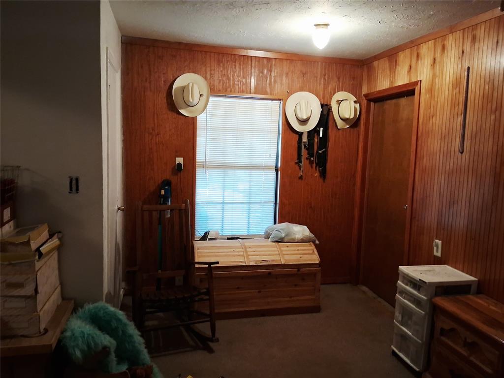 8140 Fm 513 Property Photo 10