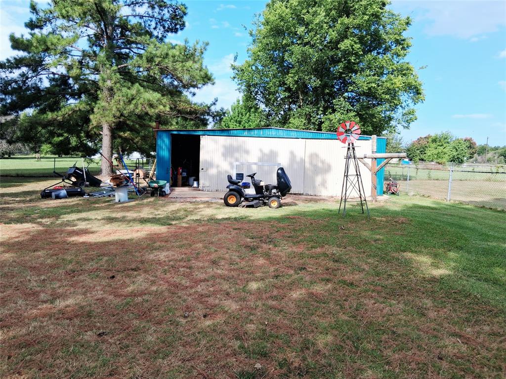 8140 Fm 513 Property Photo 16