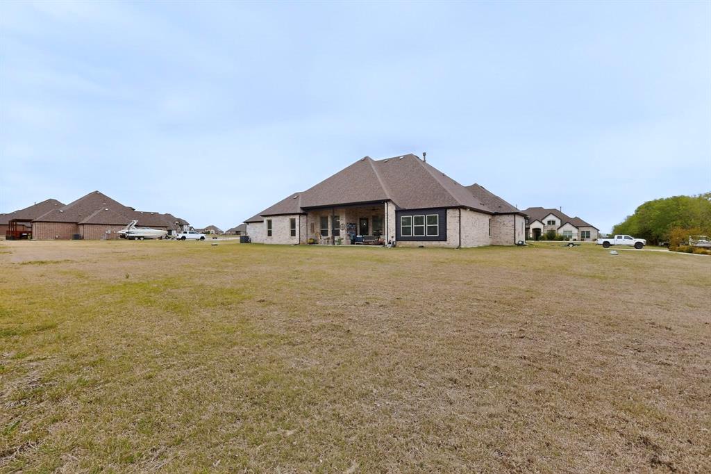 324 Ledstone Court Property Photo 39