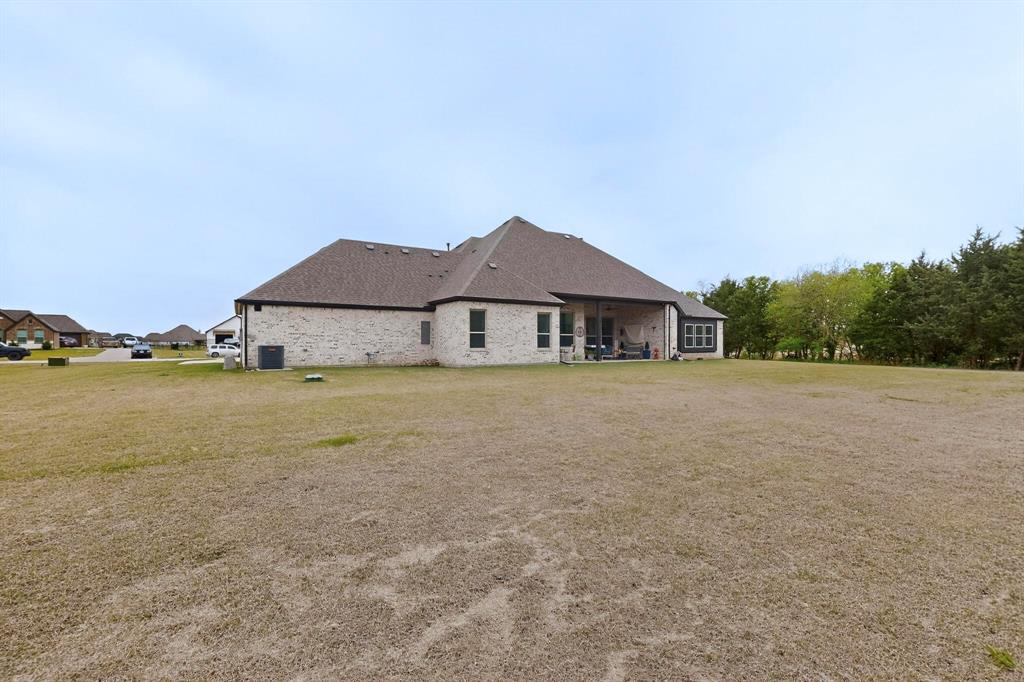 324 Ledstone Court Property Photo 40