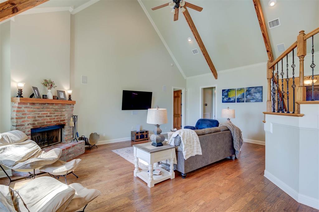 1060 Highway 162 Property Photo 7