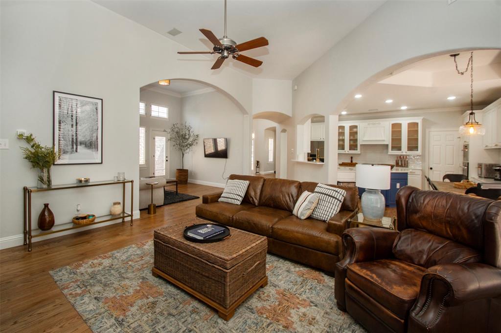 5450 Travis Drive Property Photo 3