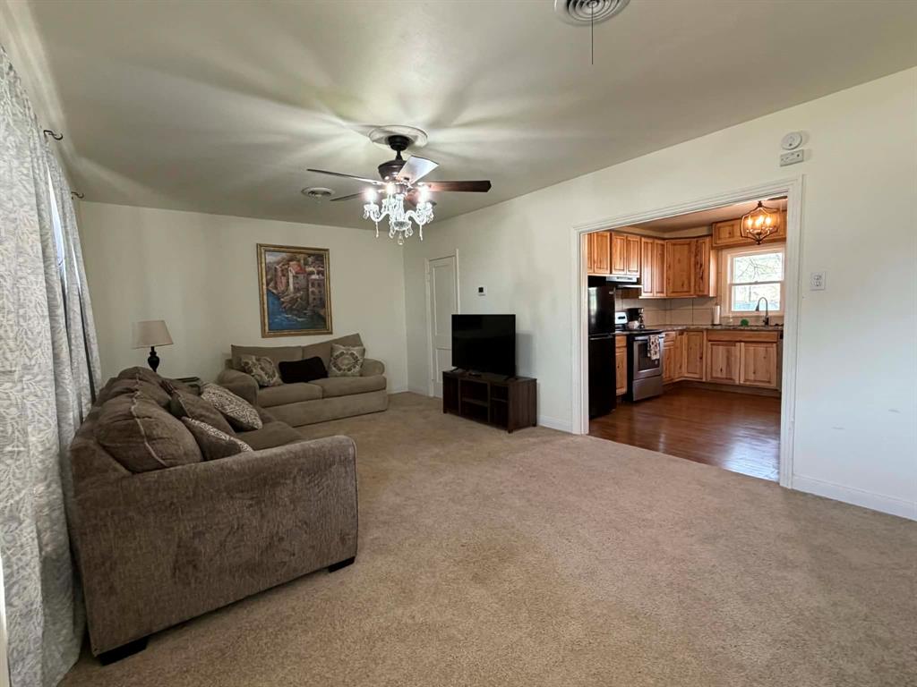 410 W Reiman Street Property Photo 4
