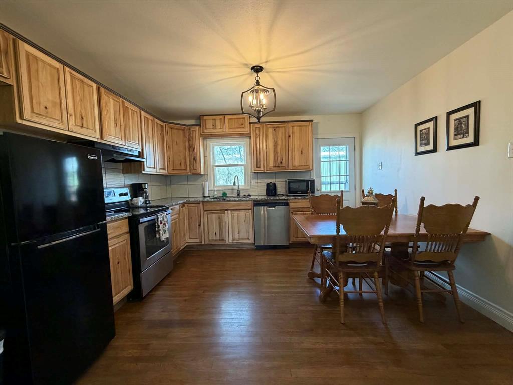 410 W Reiman Street Property Photo 6