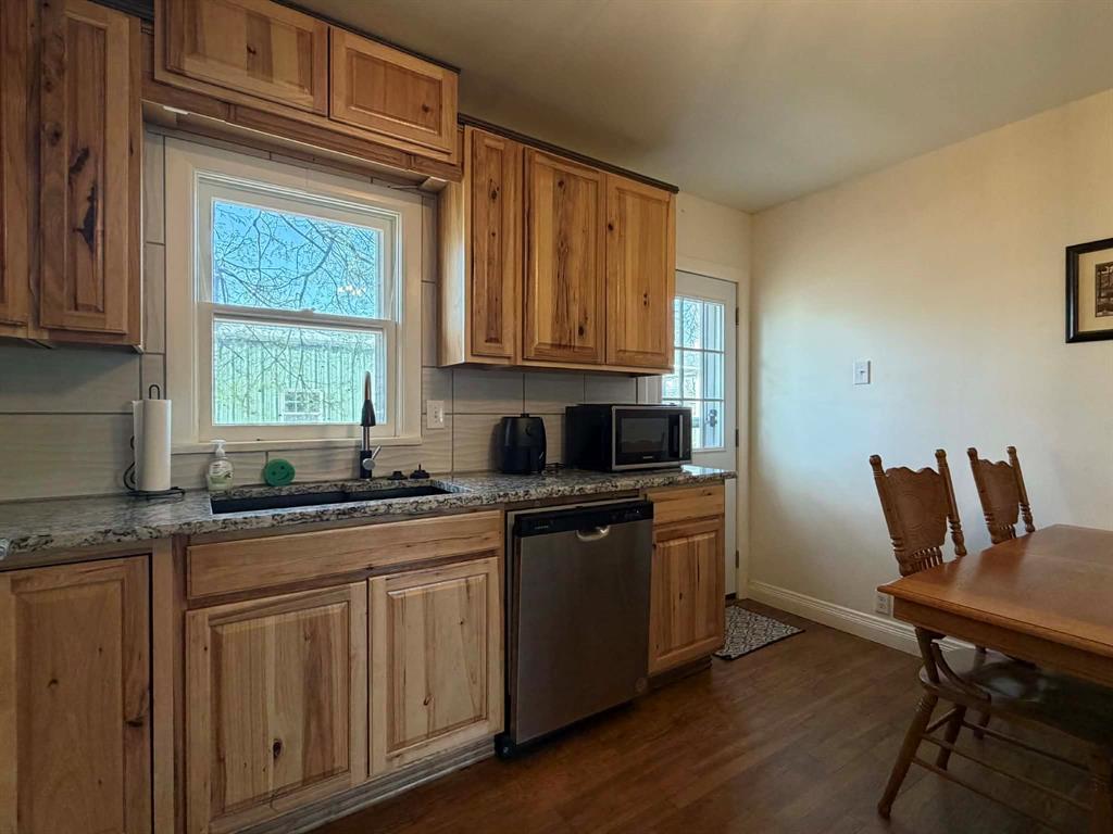 410 W Reiman Street Property Photo 9