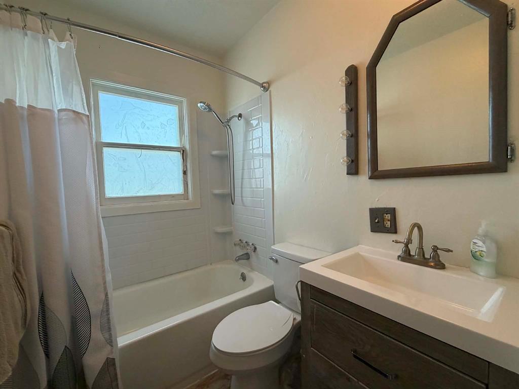 410 W Reiman Street Property Photo 13