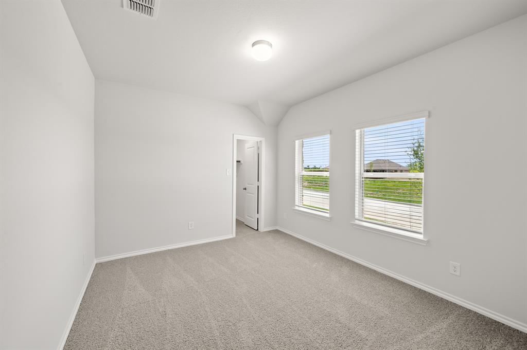 2833 Hay Lane Property Photo 13
