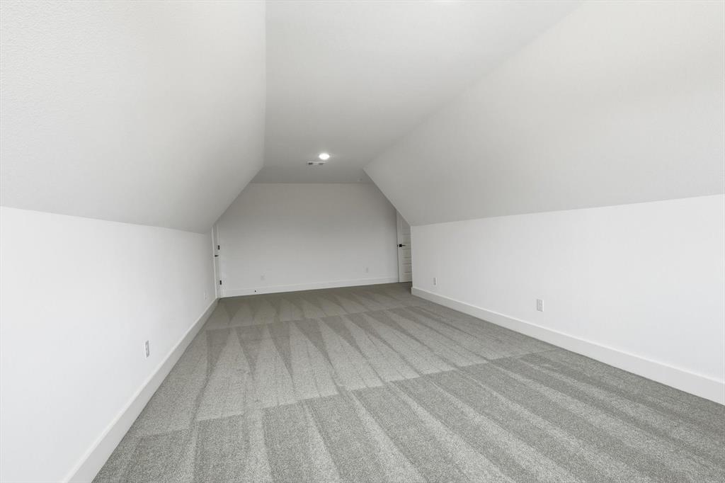 216 Village Way Property Photo 36