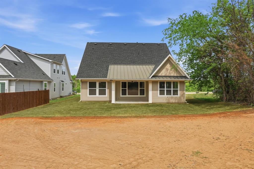 216 Village Way Property Photo 37