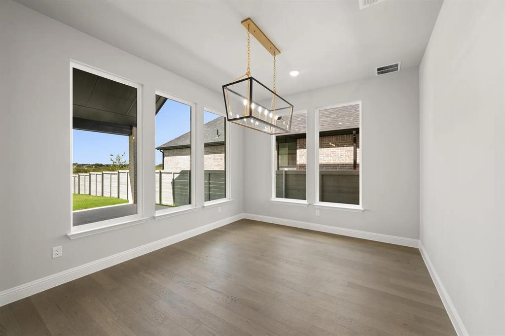 9512 Holly Blue Lane Property Photo 10