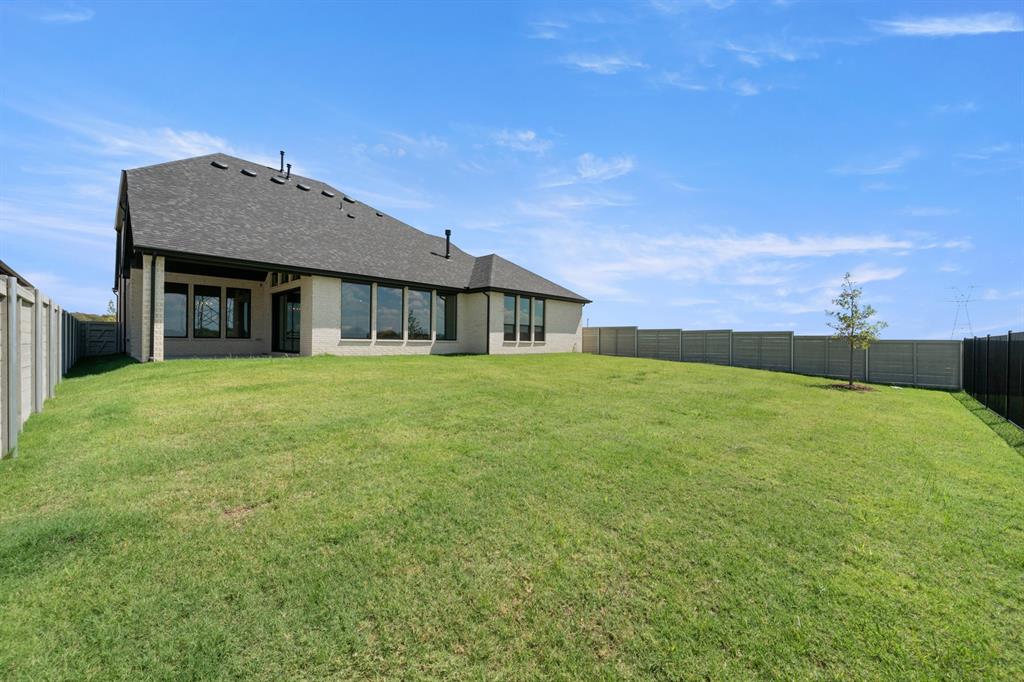 9512 Holly Blue Lane Property Photo 11