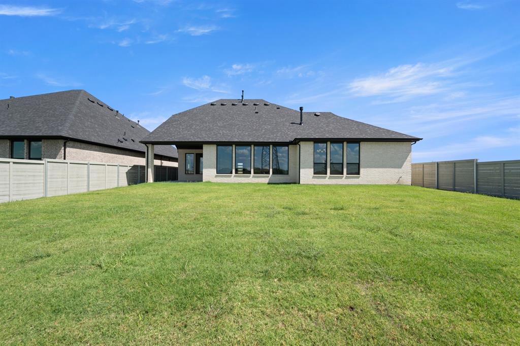 9512 Holly Blue Lane Property Photo 12