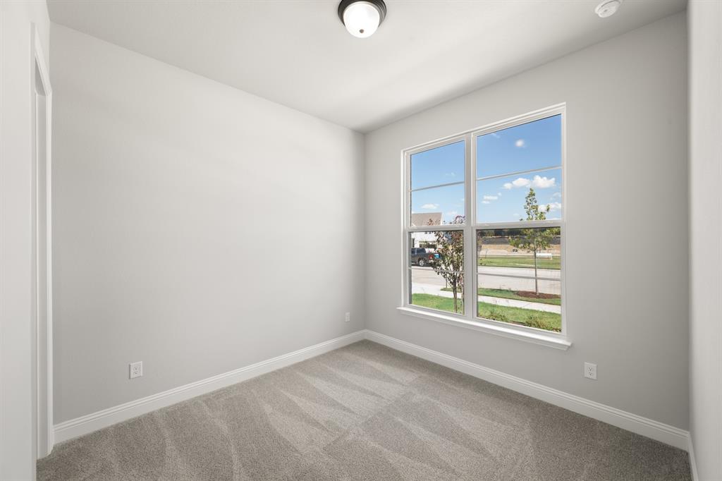 9512 Holly Blue Lane Property Photo 18