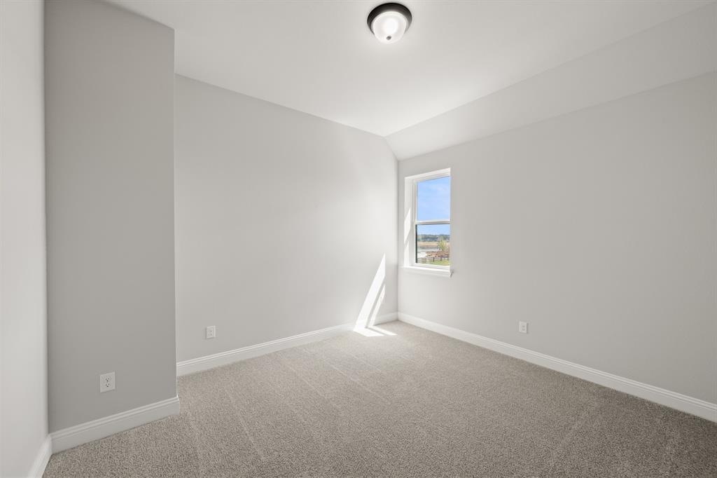 9512 Holly Blue Lane Property Photo 35