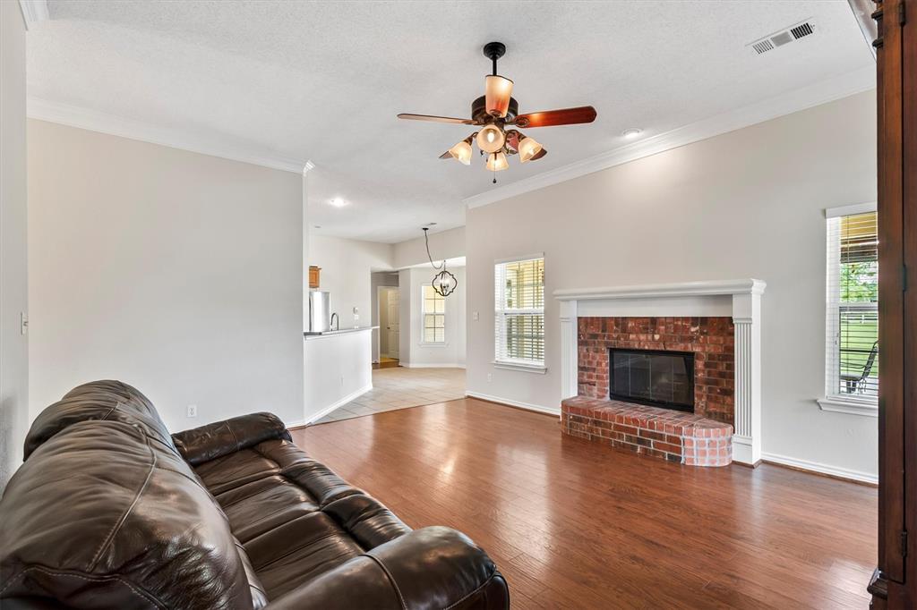 6581 Meadow Ridge Circle Property Photo 8