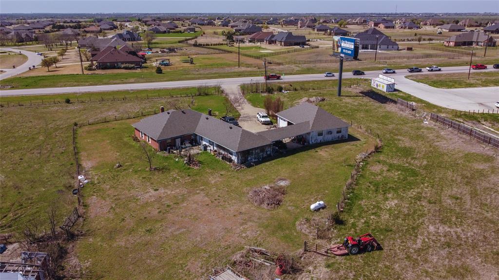 770 S State Highway 205 Property Photo 3