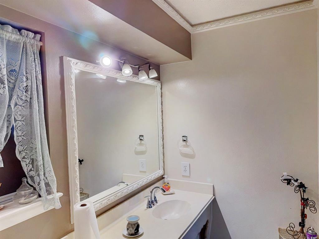 1617 Camara Court Property Photo 9