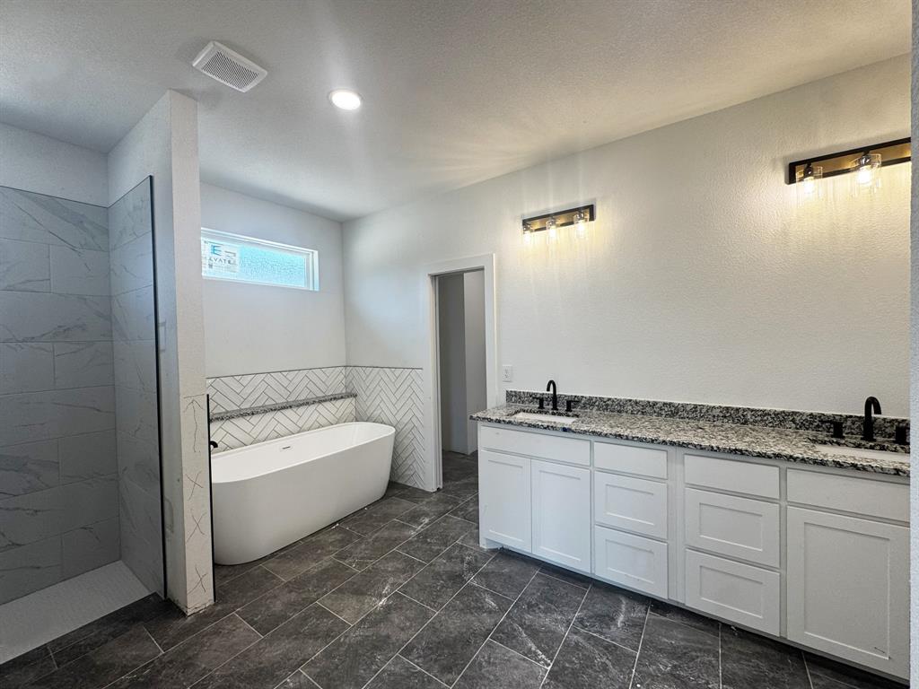 1102 Silver Sage Trail Property Photo 10
