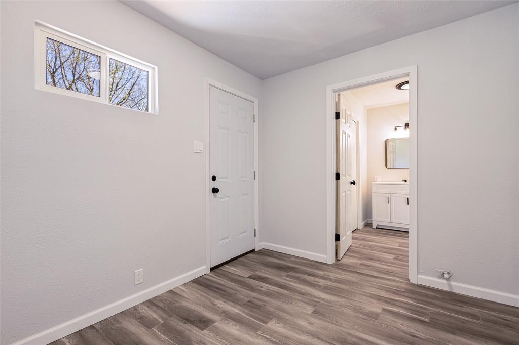 1706 E Garnett Street Property Photo 17