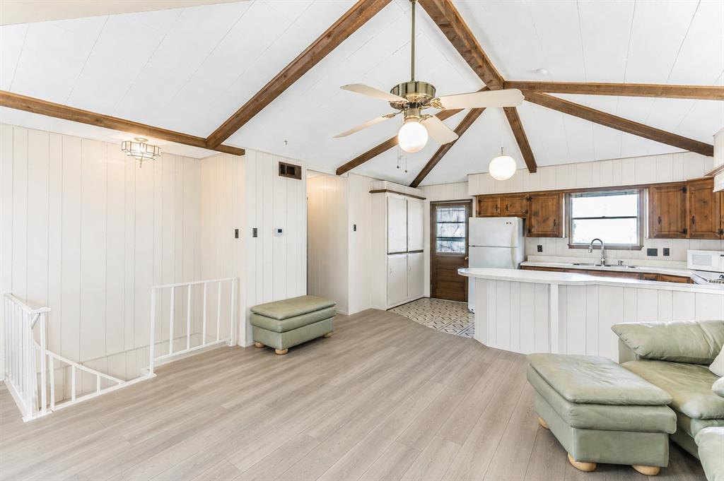 544 Rose Circle Property Photo 8